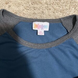 ⚾️ LuLaRoe Blue & Gray Raglan Baseball Tee | Women’s Medium